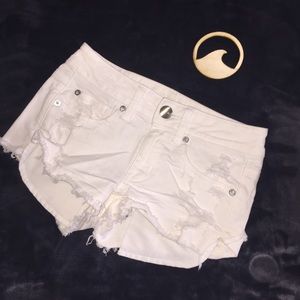 american eagle white ripped jean shorts